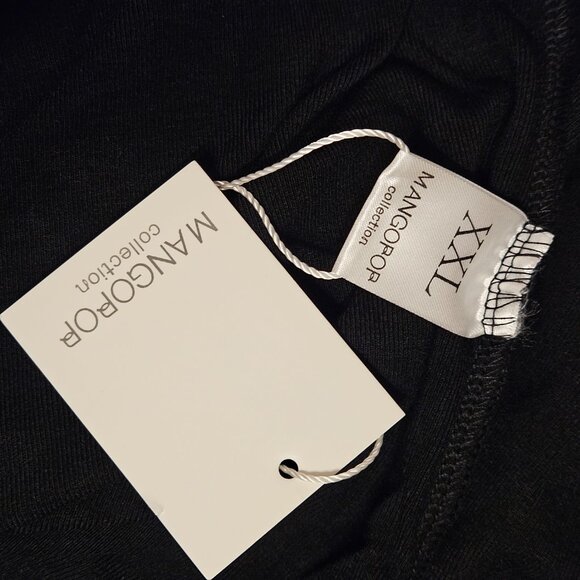 Mangopop Black Bodysuit NWT Snap Closure Long Sleeve Stretch NWT - Picture 2 of 3